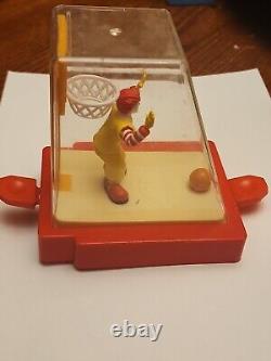 Rare Vintage Board Game Basketball Original toy McDonald's 2001 Ronald Clown