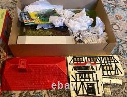 Rare Vintage Britains Farmhouse Farmyard 4712 Boxed Playset Farm Animals