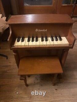Rare Vintage Child's Schoenhut 25 Key Piano With Original Stool