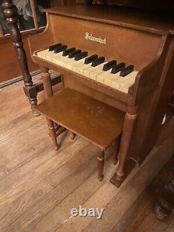 Rare Vintage Child's Schoenhut 25 Key Piano With Original Stool