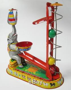 Rare Vtg Circus Elephant German Wind Up Lift Balls Tin Jw Toy Germany Us Zone