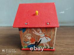 Rare old wind-up piggy bank tin toy of 70's made in Japan (Working order)