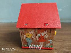 Rare old wind-up piggy bank tin toy of 70's made in Japan (Working order)