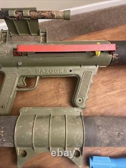 Rare vintage REMCO Monkey Div. MARINE RAIDER Bazooka Army Toy + 3 rounds WORKS