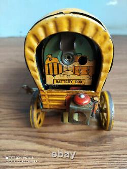 Rare vintage wind-up Horse cart tin toy of 50's made in Japan. (Working order)