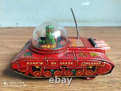 Rare vintage wind-up Space explorer tin toy of 60's (Working order)