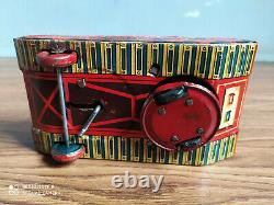 Rare vintage wind-up Space explorer tin toy of 60's (Working order)