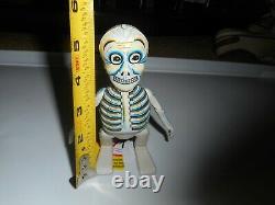 Sam Strolling Skeleton Wind Up Walking Tin Toy Mikuni Japan Cute Halloween Decor
