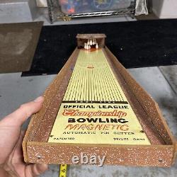 Super vintage championship Magnetic Bowling Game. Automatic PIN Boy 4' Long