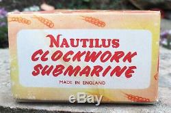 VINTAGE 1954 NAUTILUS Wind Up Clockwork DIVING SUBMARINE Toy Walt Disney ENGLND