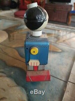 VINTAGE FRICTION Doctor Moon wind up Tin toy Robot DAIYA JAPAN 1950s