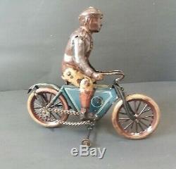 VINTAGE GERMAN TIN FISCHER GUNTHERMANN WIND UP MOTORCYCLE With CHAIN