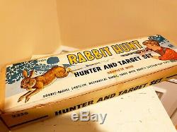 VINTAGE MARX RABBIT HUNT TARGET Double Barrel Shotgun Rubber Dart HUNTER SET NM