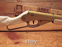 VINTAGE RARE 40-50's DAISY WESTERN CARBINE RIFLE TOY PARTS