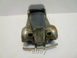 VINTAGE TRIANG MINIC TIN WIND UP CAR WithORIGINAL WIND UP KEY WORKS GREAT