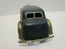 VINTAGE TRIANG MINIC TIN WIND UP CAR WithORIGINAL WIND UP KEY WORKS GREAT