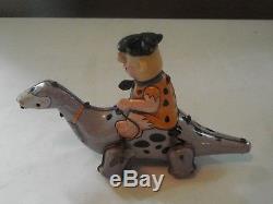 VTG 1962 Marx Fred Flintstone & Dino Tin and Celluloid Wind Up Toy No Box