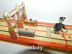 Very Neat Vintage Unique Art Mfg Tin Toy Wind Up Lincoln Tunnel Complete & Works