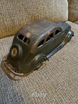 Vintage 1930s Cor Cor Chrysler Airflow Pressed Steel Toy Car Windup 17