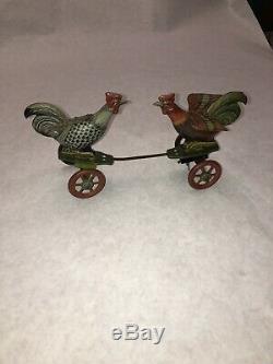 Vintage 1930s Einfalt Germany Tin Windup Fighting Roosters Chicken Toy