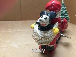 Vintage 1936 Mickey Mouse & Santa Christmas Car #1105 Lionel Corp Disney Wind Up