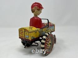 Vintage 1950's MARX Tin Litho Wind Up Toy DAN DIPSY Bobblehead in Hot Dawg Car