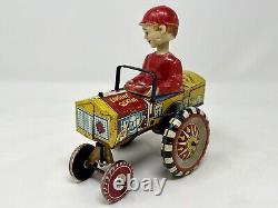 Vintage 1950's MARX Tin Litho Wind Up Toy DAN DIPSY Bobblehead in Hot Dawg Car