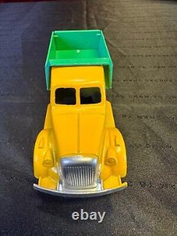Vintage 1950's Tootsietoy Road Construction Assortment Set
