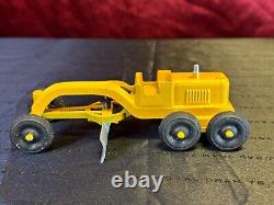 Vintage 1950's Tootsietoy Road Construction Assortment Set
