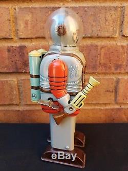 Vintage 1950s Nomura Tn Space Commando With Gun Tin Windup Robot Toy Japan