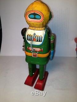 Vintage 1955 Naito Shoten InterplanetaryExplorer Robot Tin Windup Space Toy