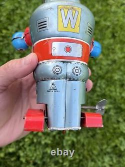Vintage 1960's Noguchi Wind Up Tin Toy Robot Japan Works & Sparks