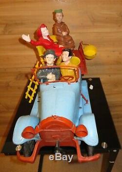 Vintage 1963 Beverly Hillbillies Jalopy Wind up Toy Truck With Figures