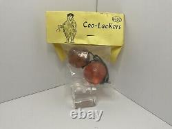 Vintage 1969 Pair Coo-Lackers Ball Toys, Color Red & Green