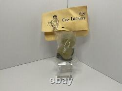 Vintage 1969 Pair Coo-Lackers Ball Toys, Color Red & Green
