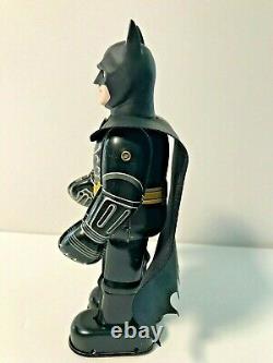 Vintage 1989 Billiken Batman Tin Wind Up Robot (Japan)