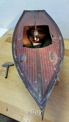 Vintage 19 Lindstrom Tin Toy Boat Ship With Early Clockwork Wind Up Motor