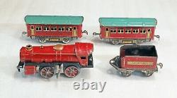 Vintage 30s IVES Wind up Train Engine, tender & 2 Passenger Cars set