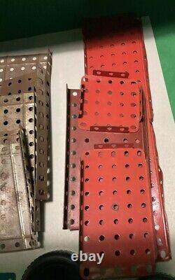Vintage/ Antique The A. C. Gilbert Company Erector Set #M4406. Untested