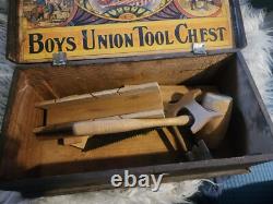 Vintage BOYS UNION TOOL CHEST with TOOLS toy