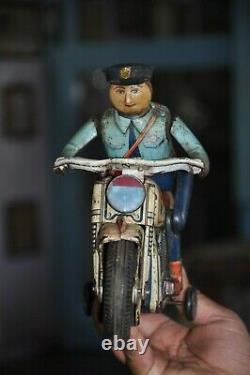 Vintage Battery MT Trademark Police Litho Motorcycle Rider Tin Toy, Japan