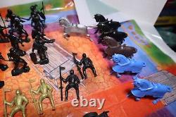 Vintage Camelot Medieval Toy Castle Play Set NMIB El Gran Castillo Marx