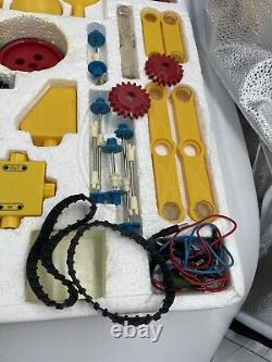 Vintage Capsela 1000 Motorized Science Building Land Water Toy With Box