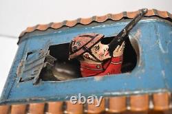 Vintage Early 1930s Tin Litho Wind up Marx WWI Toy Tank with Gunner