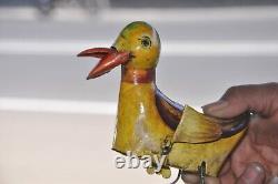 Vintage Fine Litho/Painted Colorful Wind Up Duck Tin Toy, Japan