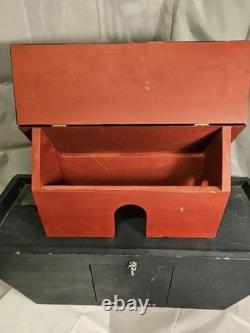 Vintage Folk Art Wooden Hand Painted Noah's Ark Toy