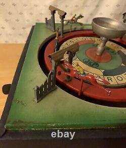 Vintage Horse Race Game Le Derby JEP in very good condition Wind Up Toy