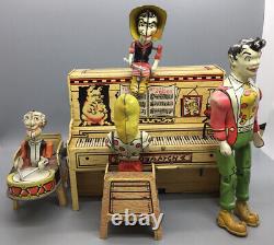 Vintage Li'l Abner and his Dogpatch Band Wind-Up Tin Toy with Original Box