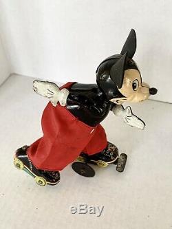 Vintage Linemar Mickey Mouse Wind-up Roller Skater in Great Condition