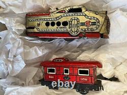 Vintage Marx 0 Guage Wind Up Train Set